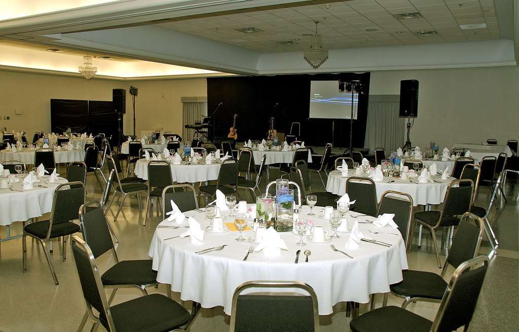 Lakeland Inn Hotel 콜드레이크 시설 사진