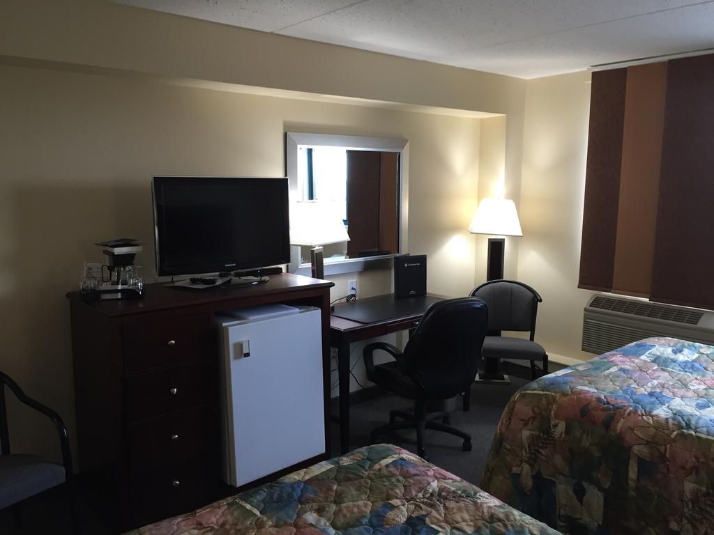 Lakeland Inn Hotel 콜드레이크 외부 사진
