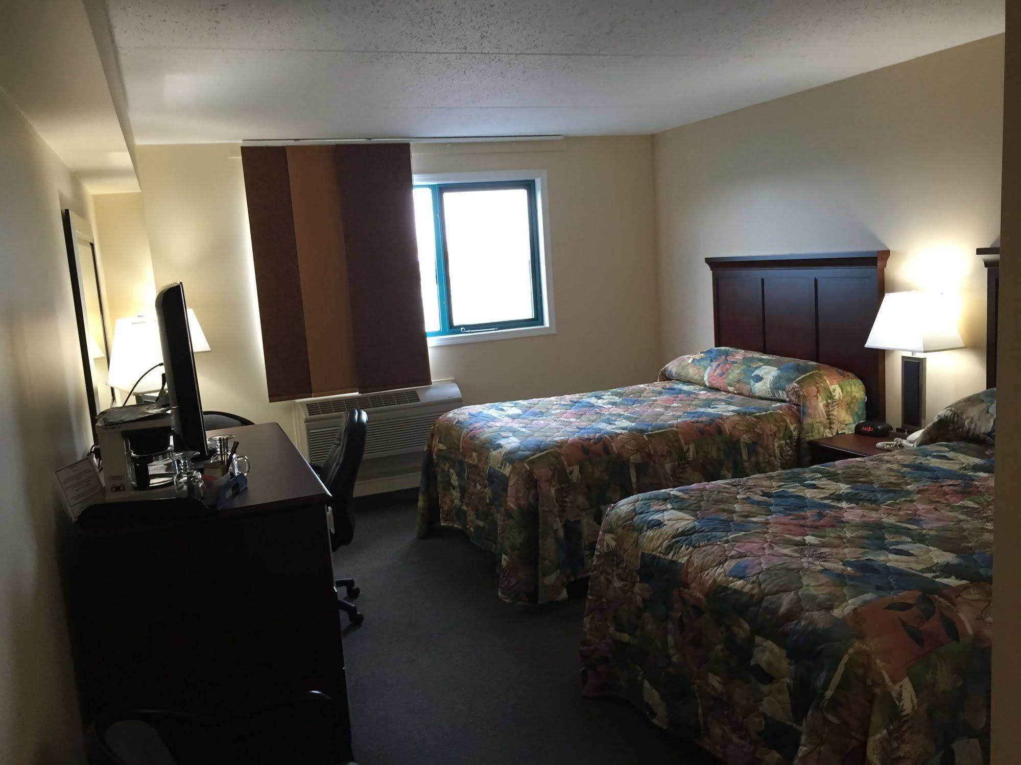 Lakeland Inn Hotel 콜드레이크 외부 사진