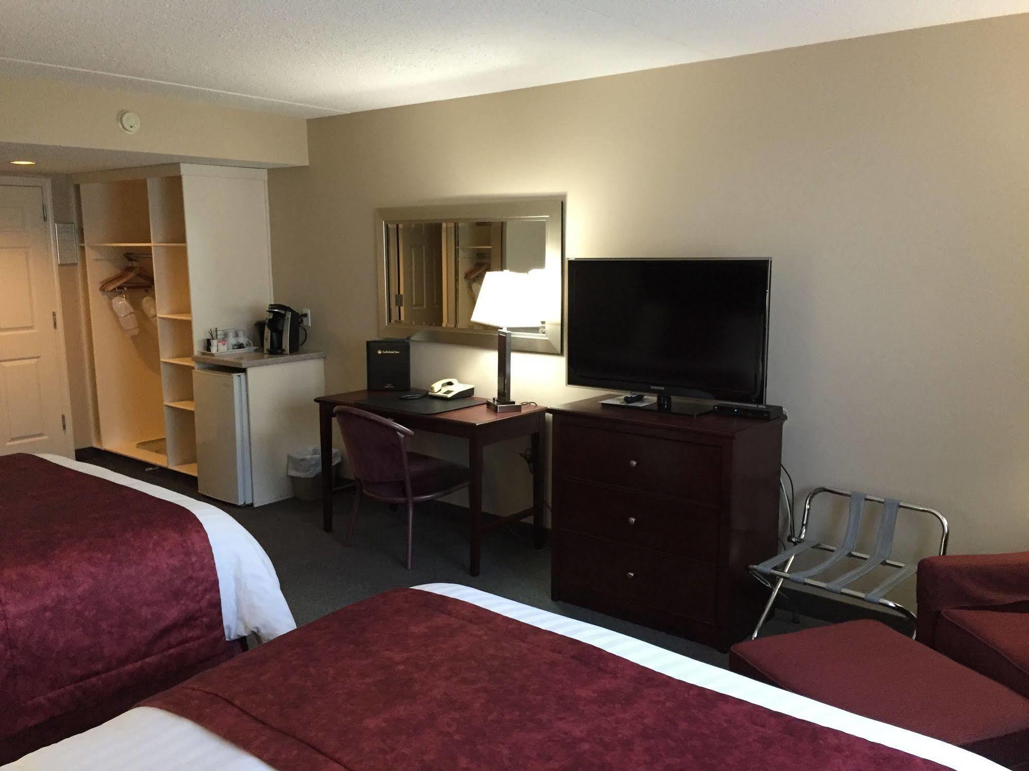 Lakeland Inn Hotel 콜드레이크 외부 사진