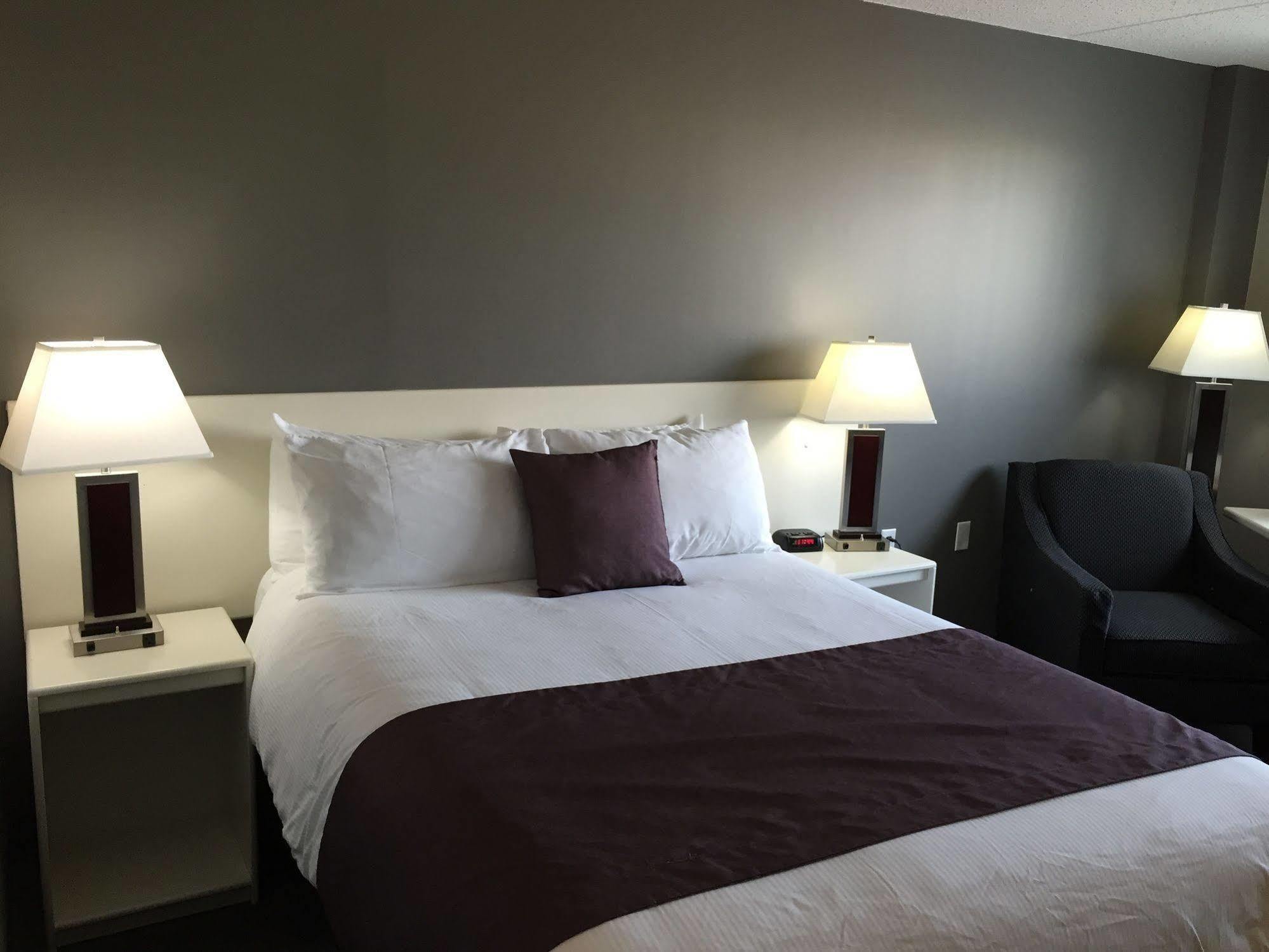 Lakeland Inn Hotel 콜드레이크 외부 사진