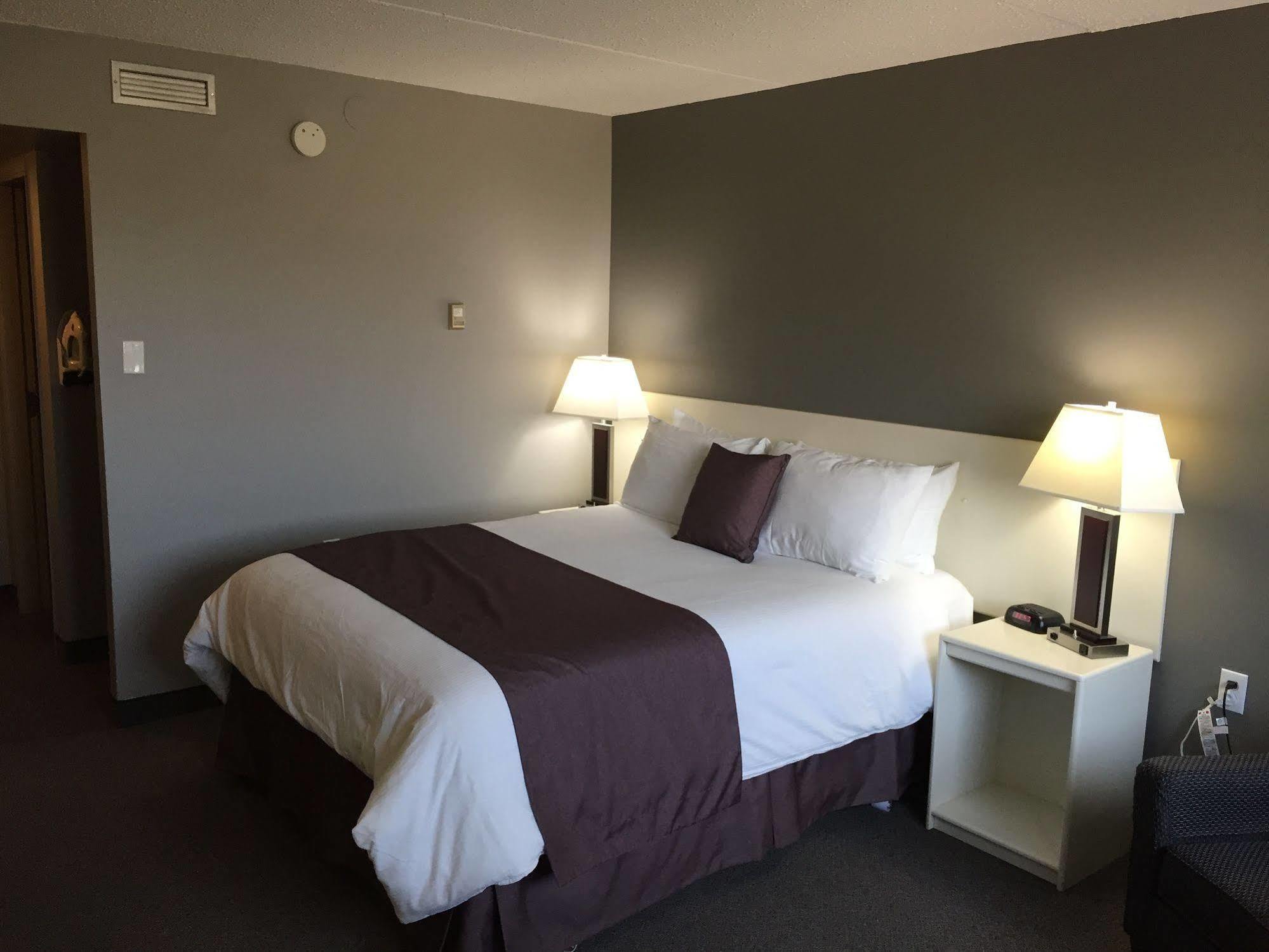 Lakeland Inn Hotel 콜드레이크 외부 사진