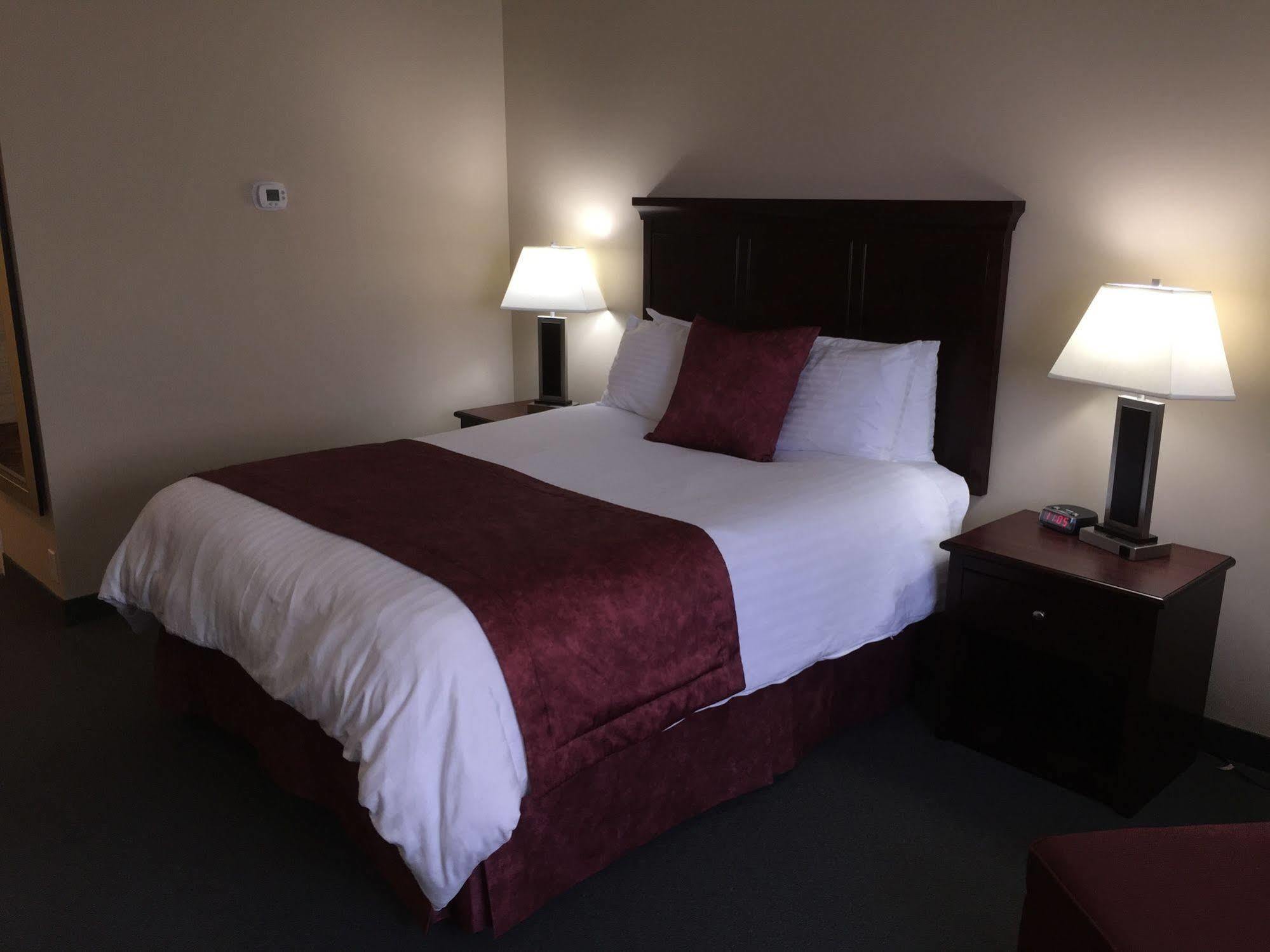 Lakeland Inn Hotel 콜드레이크 외부 사진